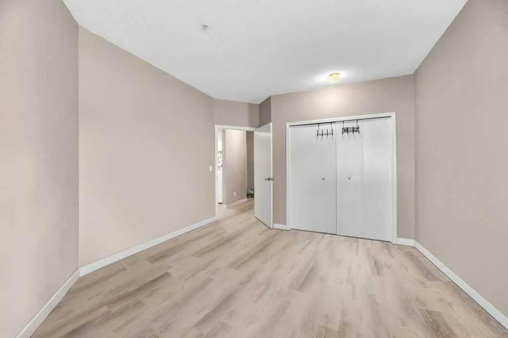 3 Parklane Way, #102