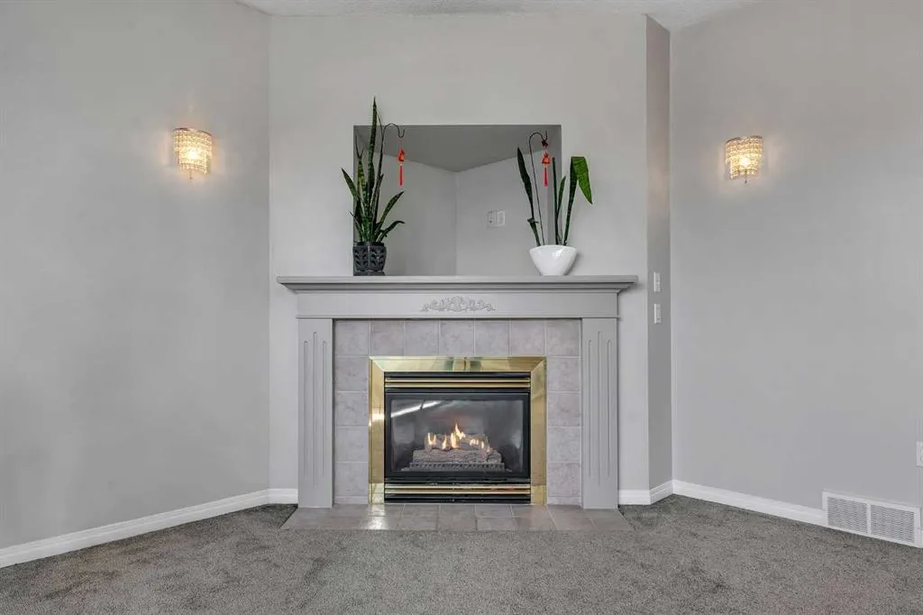 22 Cimarron Crescent