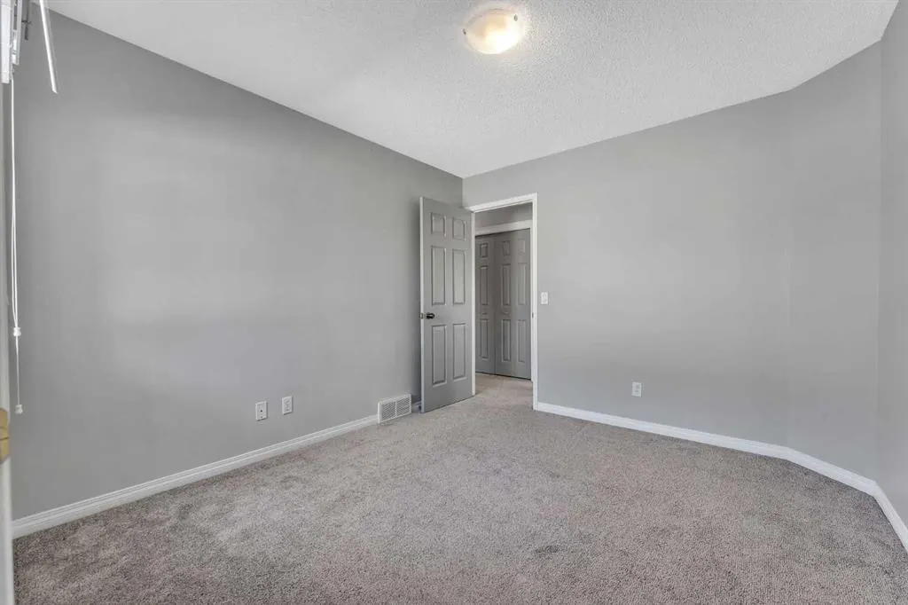 22 Cimarron Crescent