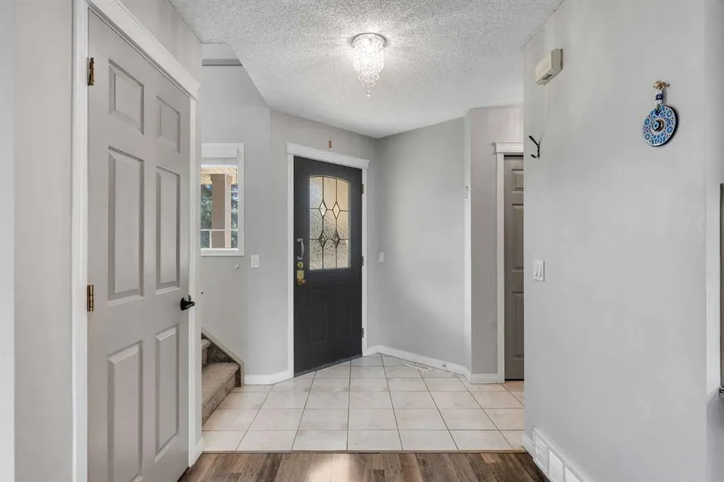 22 Cimarron Crescent