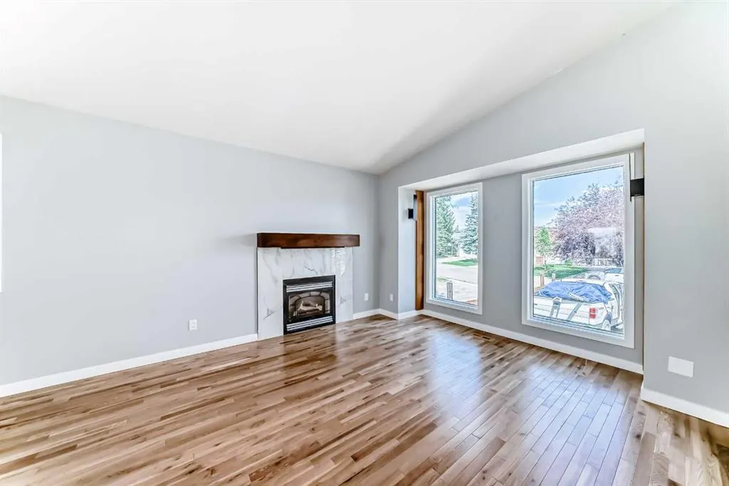 77 Shawfield Way SW