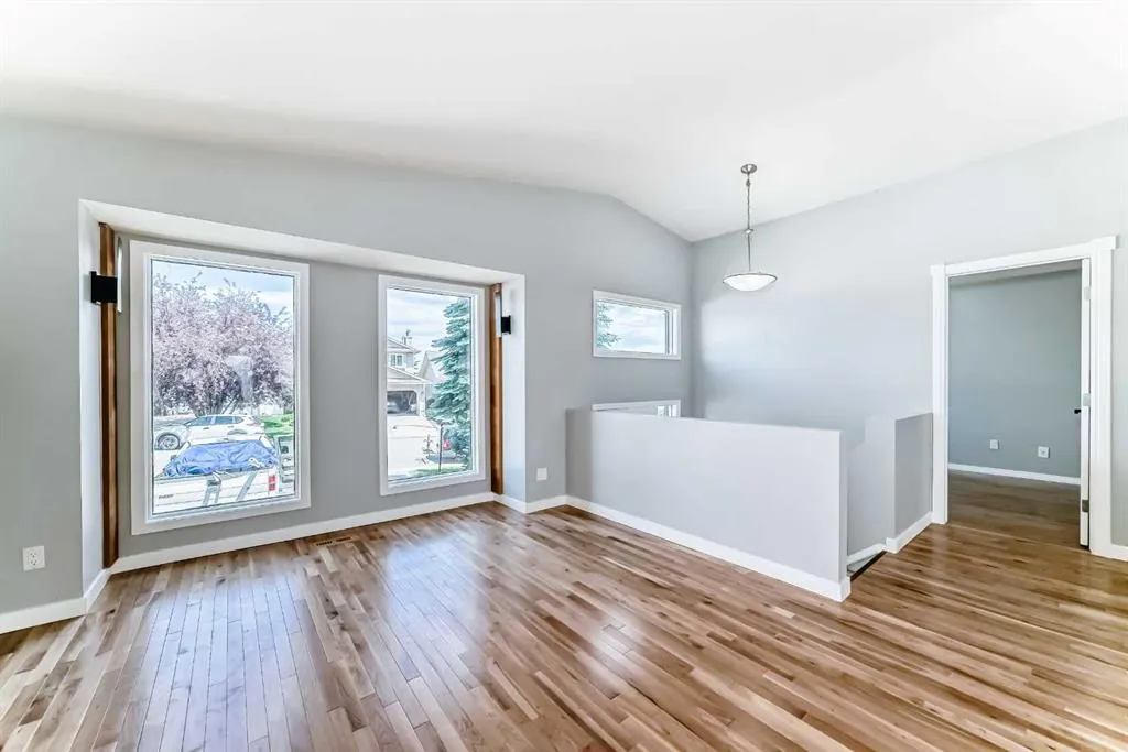 77 Shawfield Way SW