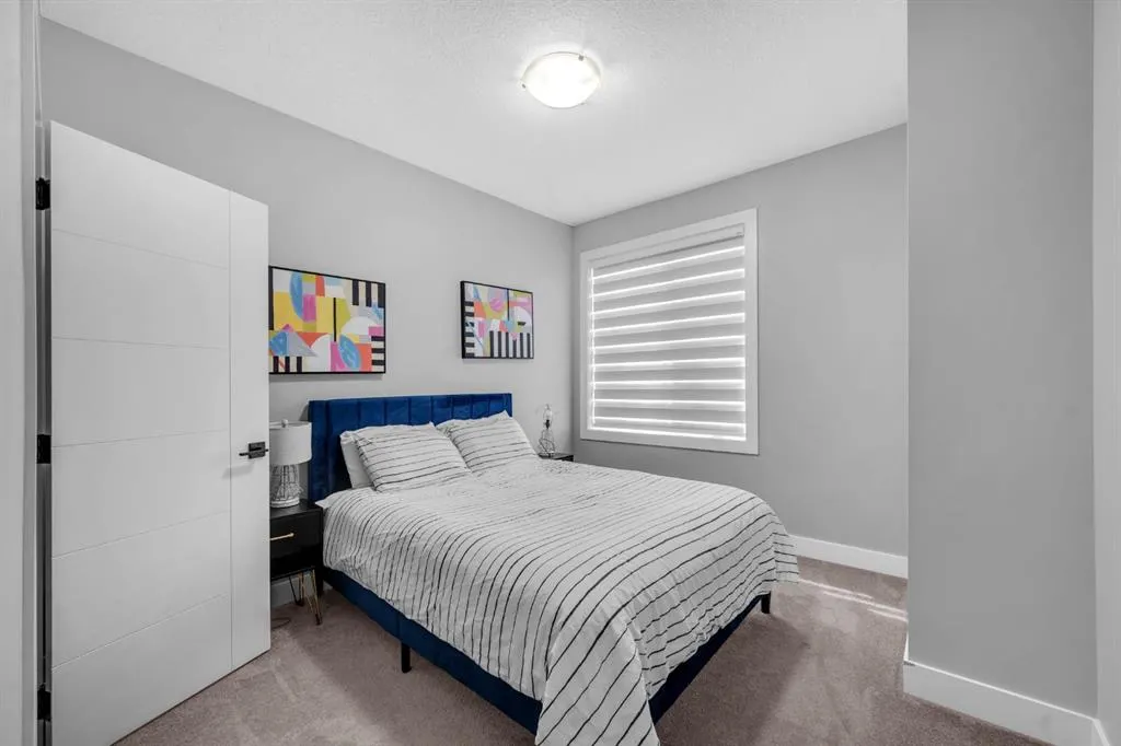 155 Carringham Way NW