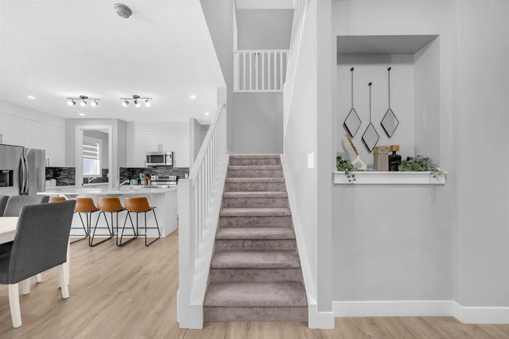 155 Carringham Way NW