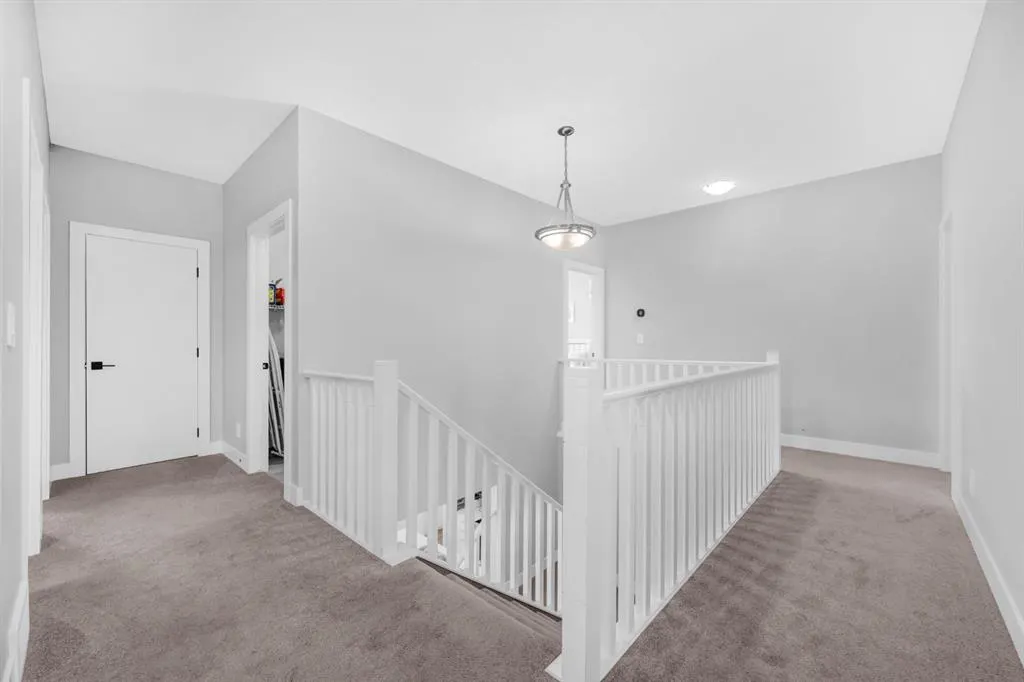 155 Carringham Way NW