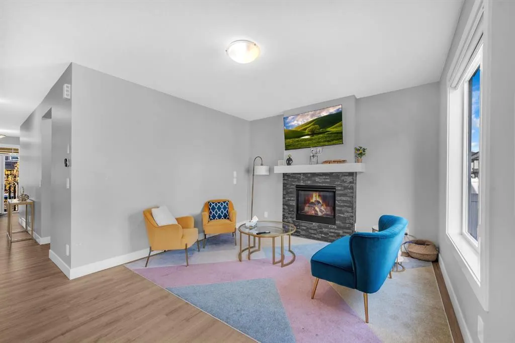 155 Carringham Way NW