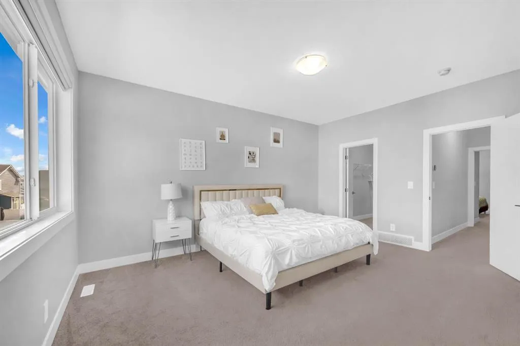 155 Carringham Way NW
