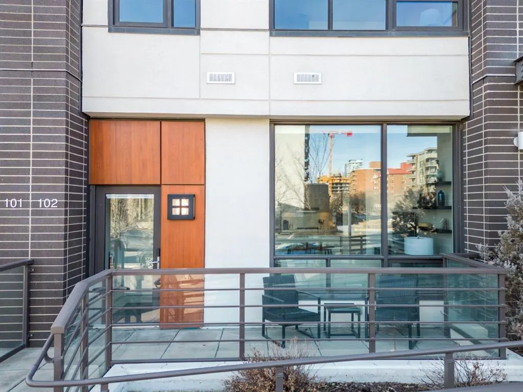 1501 6 Street SW, #102