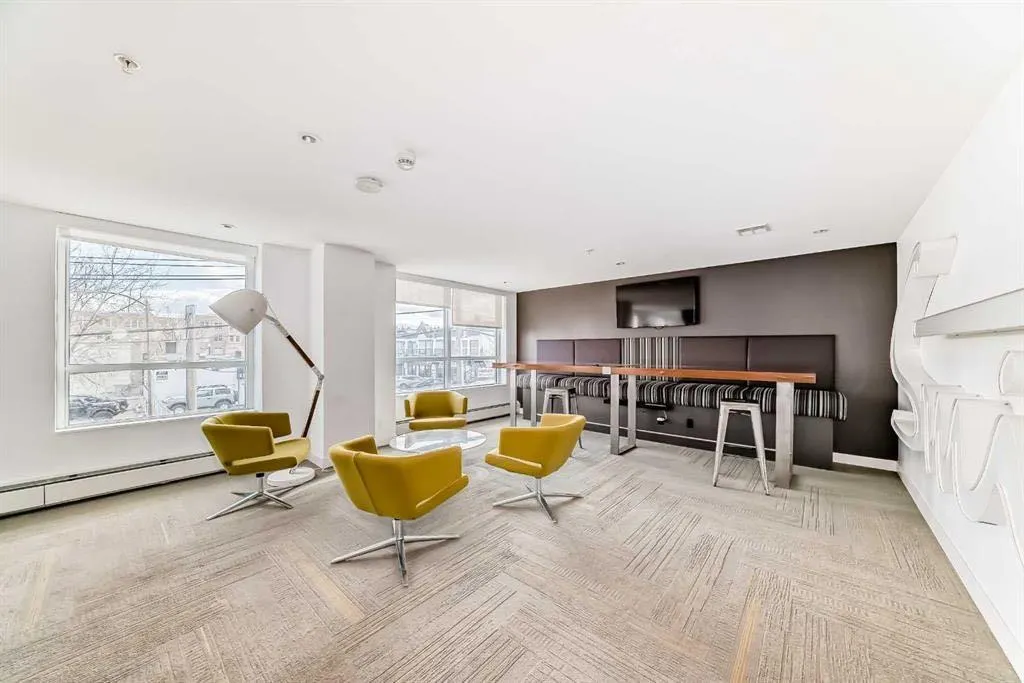 1501 6 Street SW, #102
