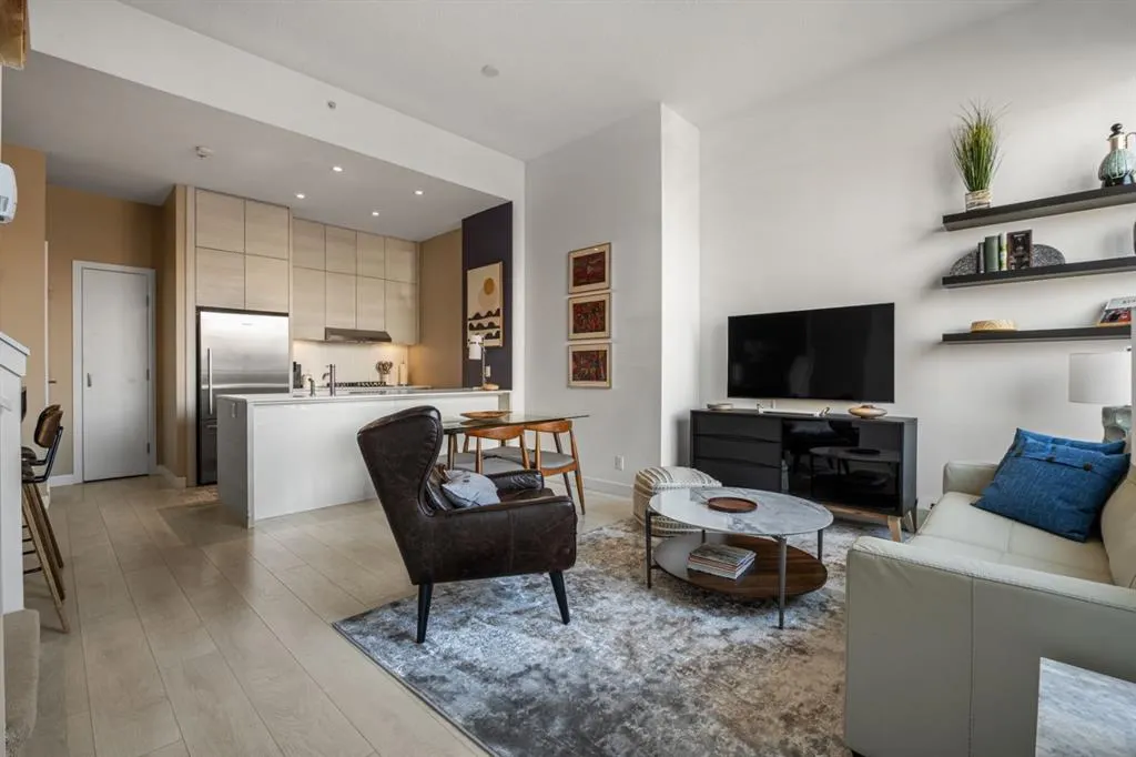 1501 6 Street SW, #102