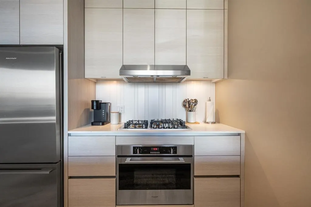 1501 6 Street SW, #102