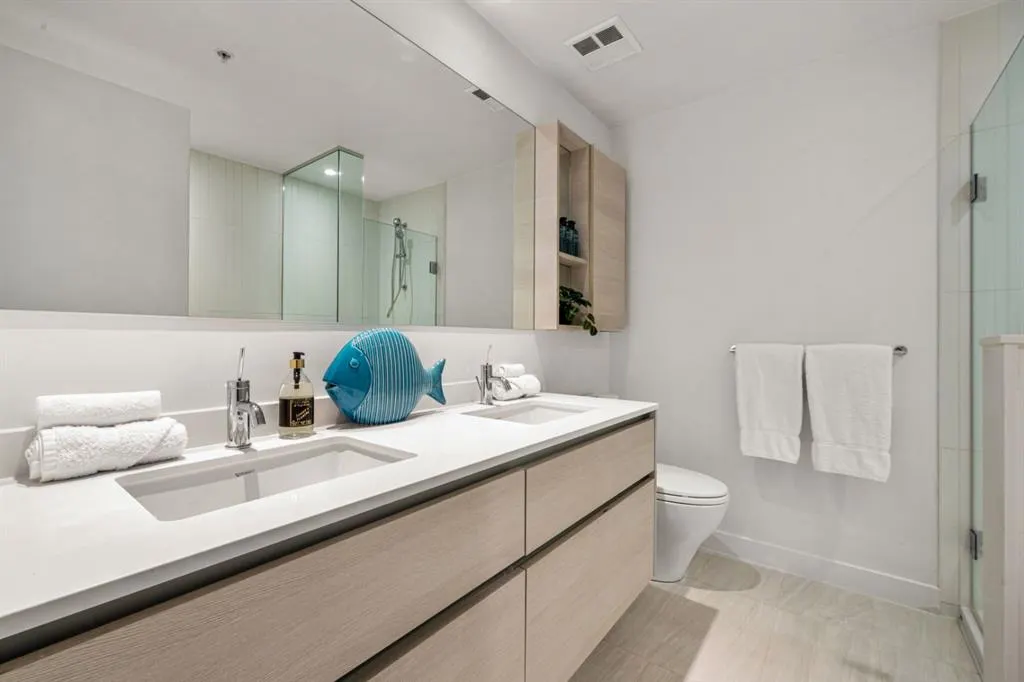 1501 6 Street SW, #102