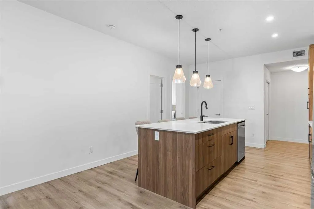 40 Walgrove Walk SE, #112