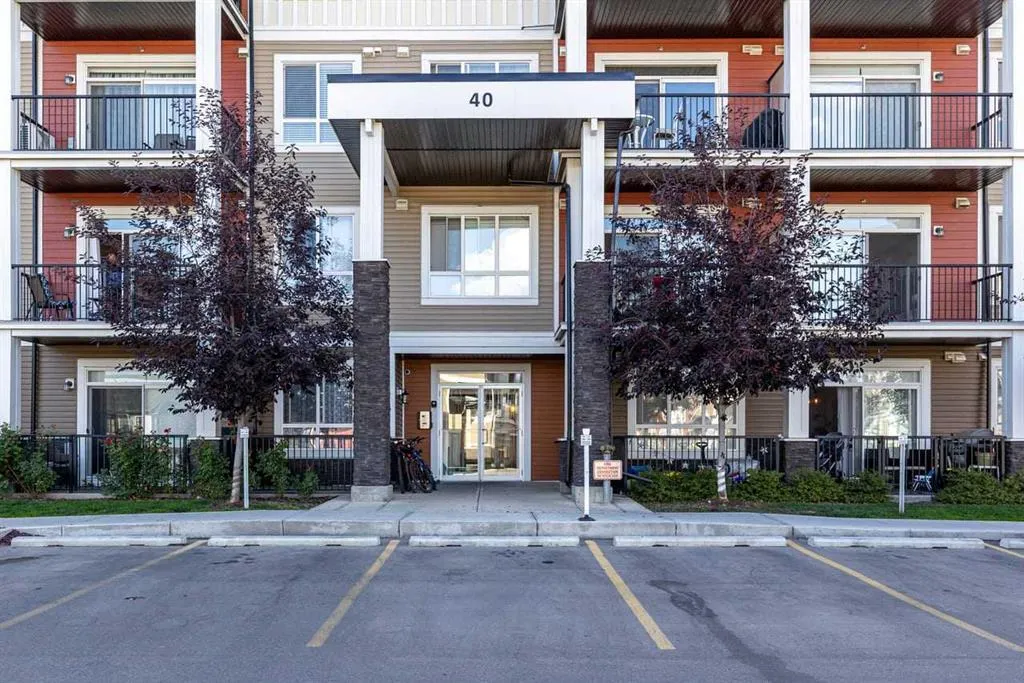 40 Walgrove Walk SE, #112