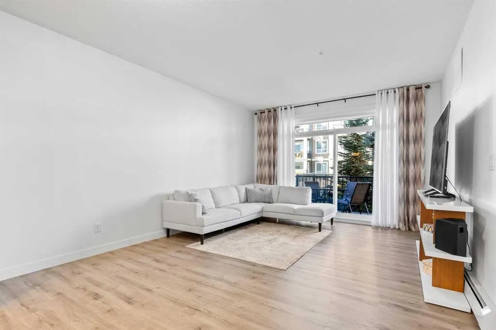40 Walgrove Walk SE, #112