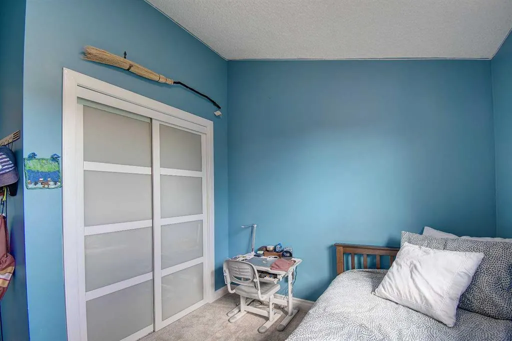 104 Hill Spring Meadows