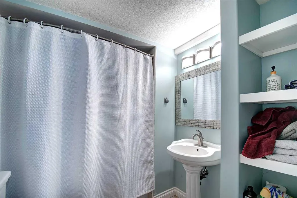 104 Hill Spring Meadows