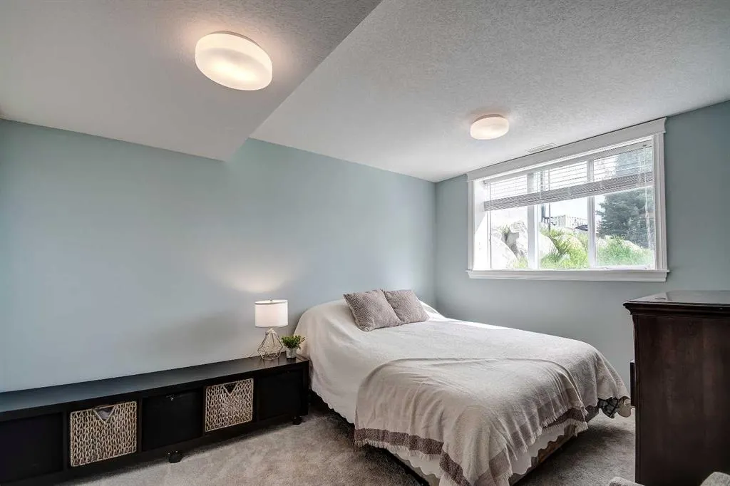 104 Hill Spring Meadows