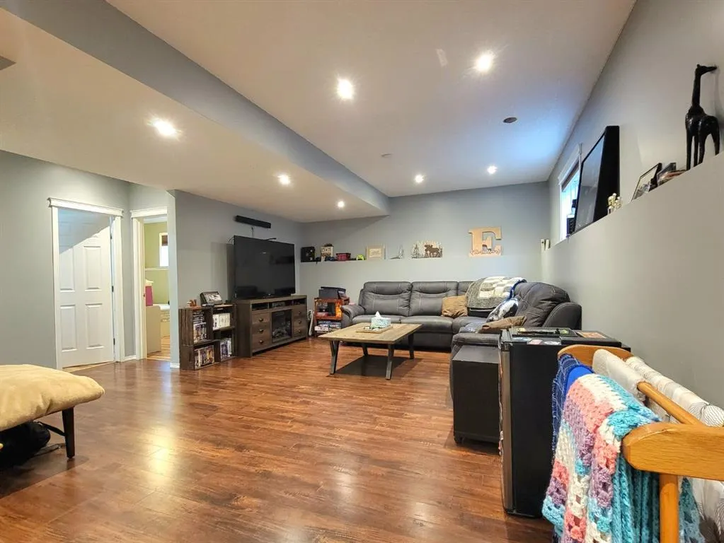 44 Pinnacle Way
