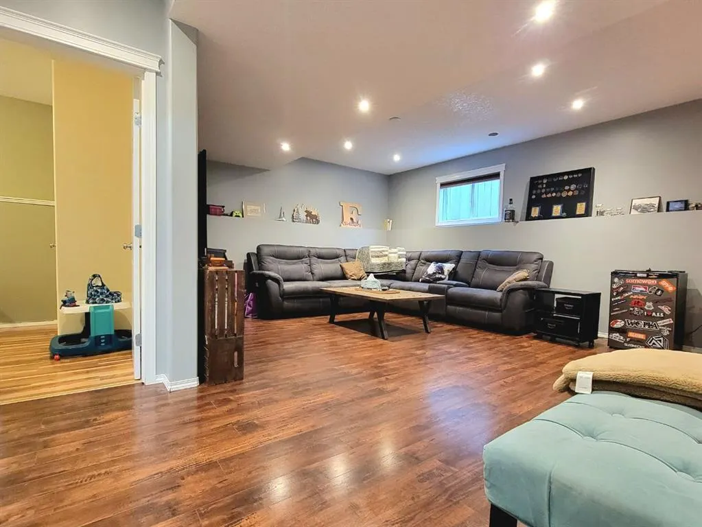 44 Pinnacle Way