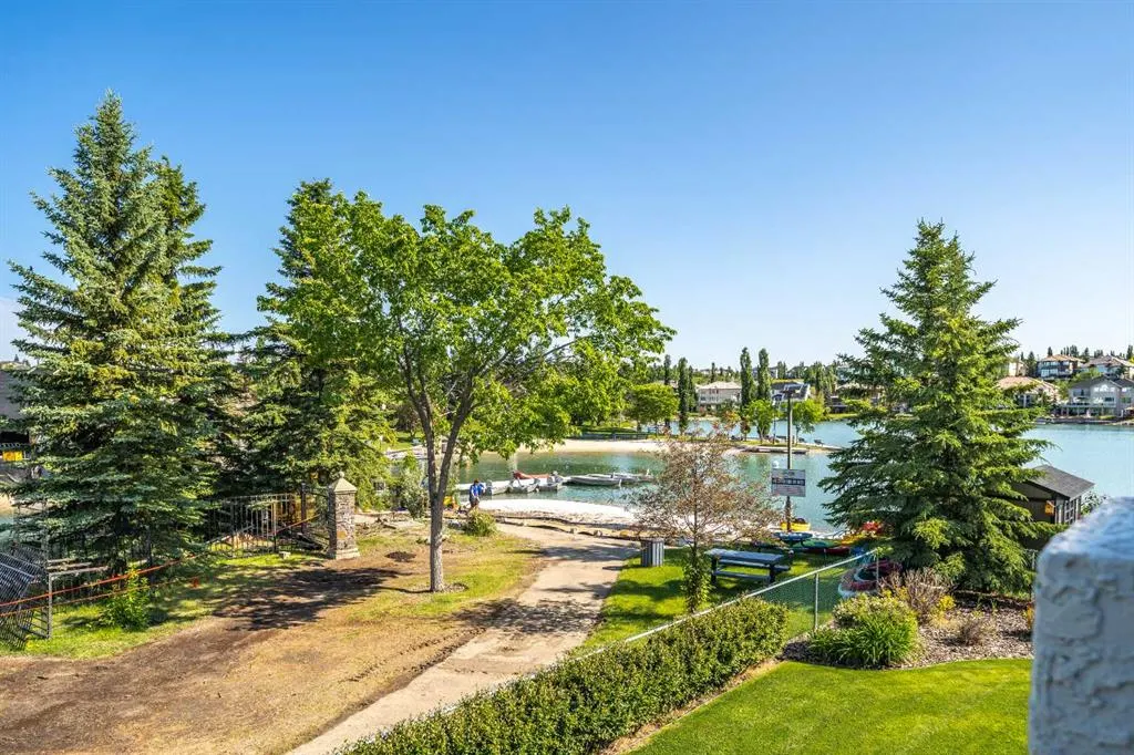 54 Arbour Lake Court NW