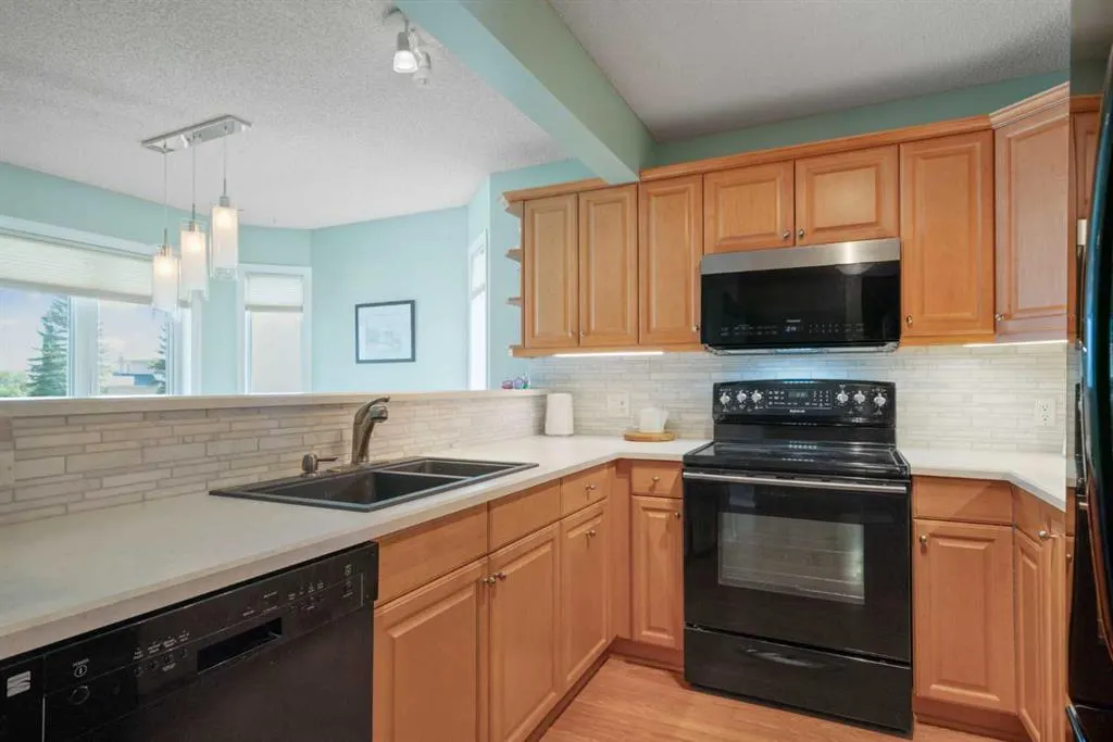 79 Scenic Gardens NW