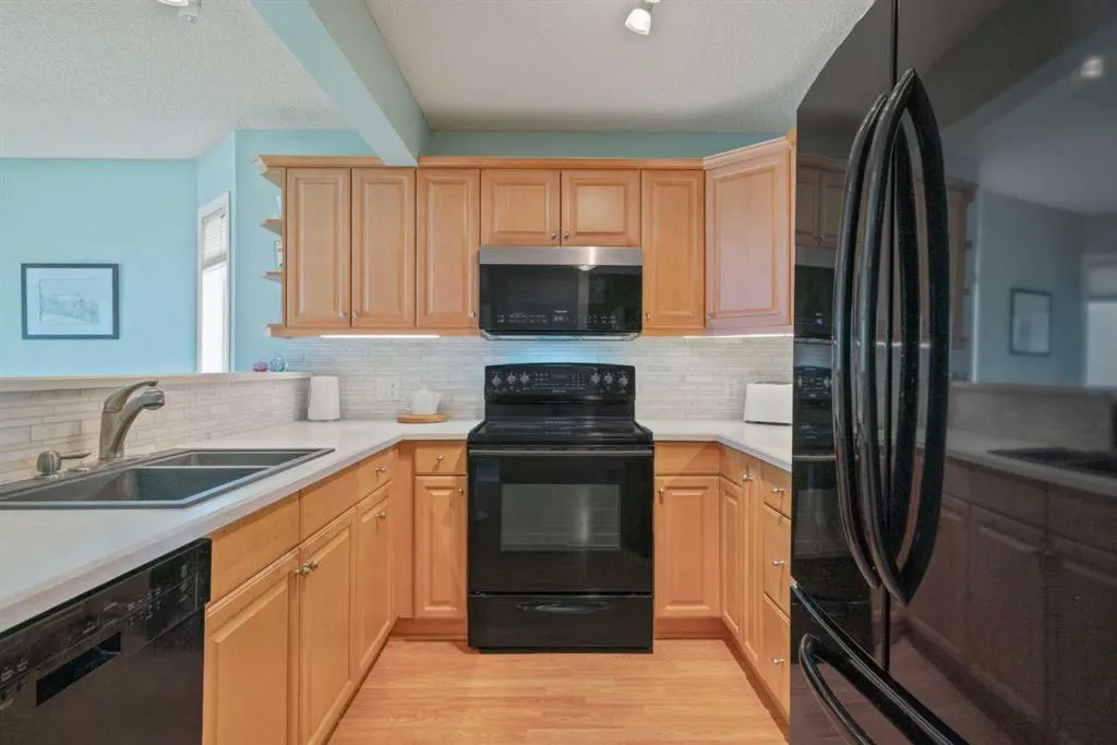 79 Scenic Gardens NW