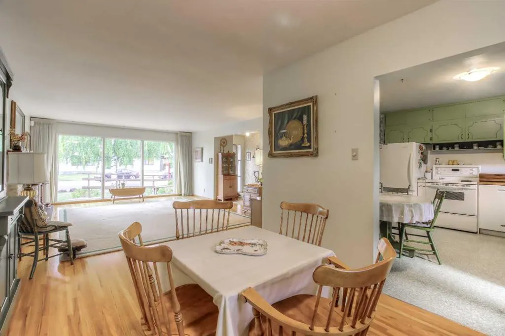 82 Wedgewood Drive SW