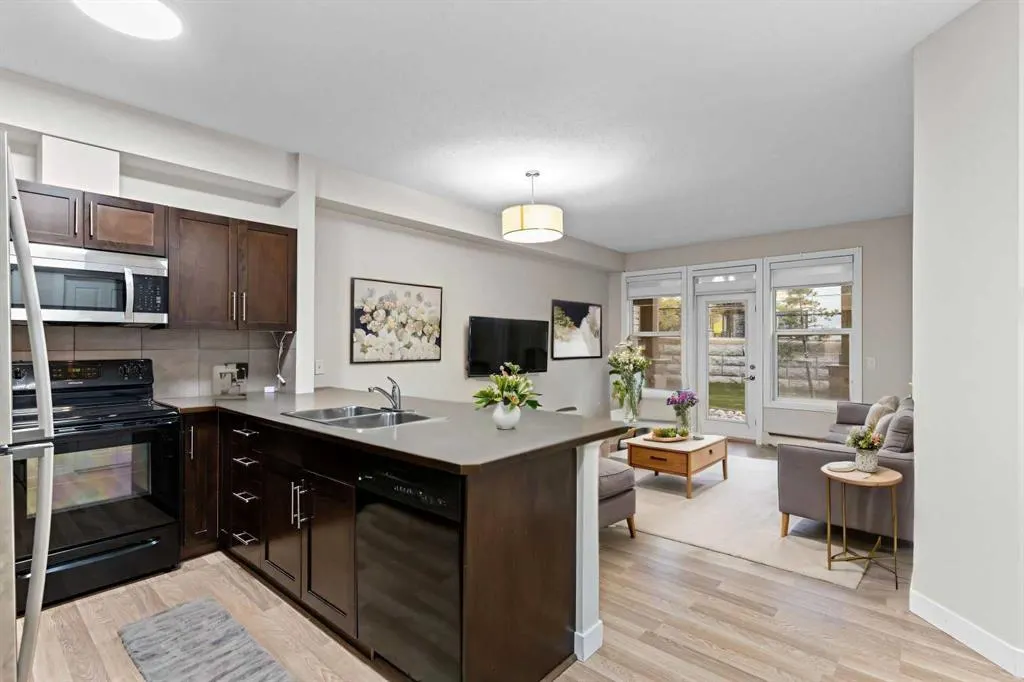 48 Panatella Road NW, #109