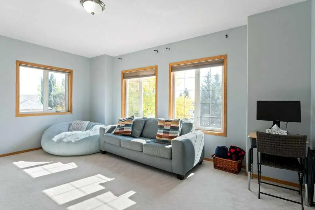 10 Grande Point Estates