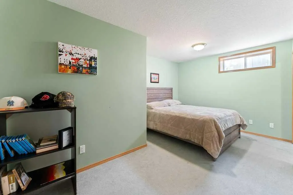 10 Grande Point Estates