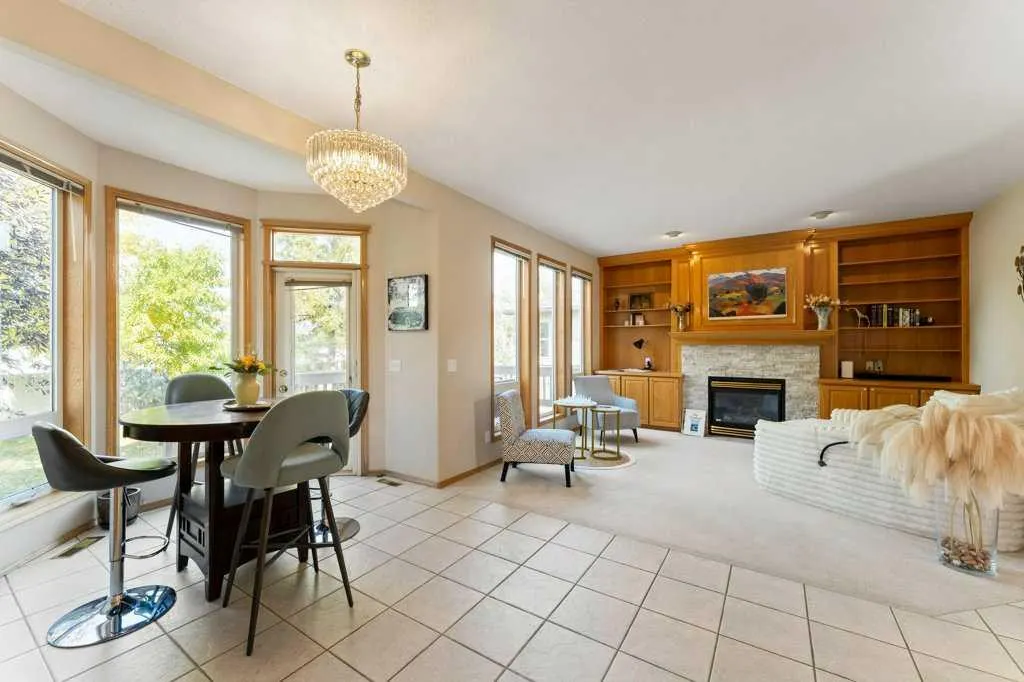 10 Grande Point Estates