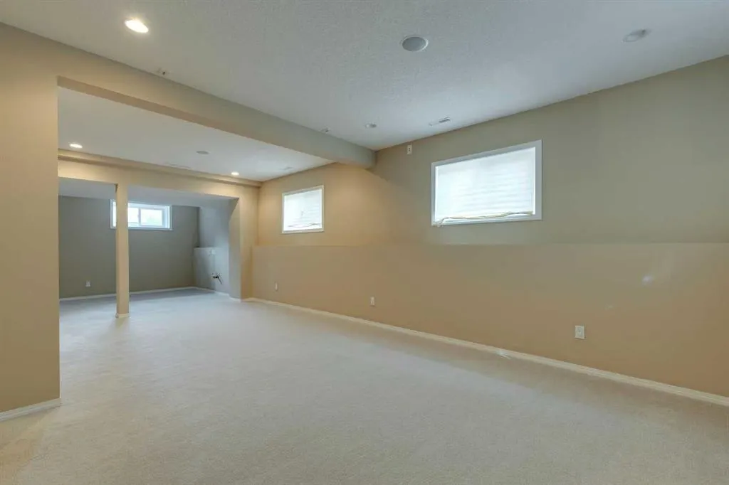 2208 Sirocco Drive SW
