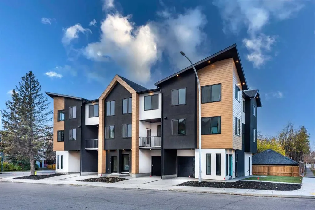 2402 Westmount Road NW