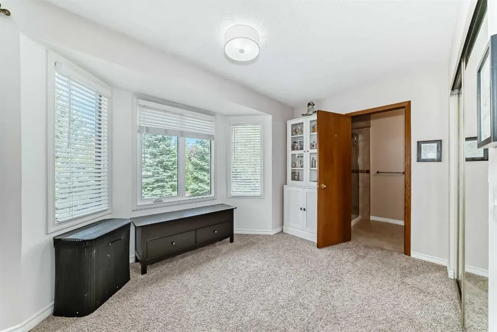 164 Woodfield Road SW