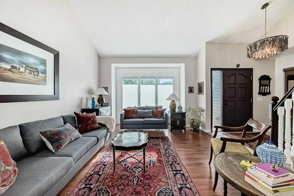 164 Woodfield Road SW