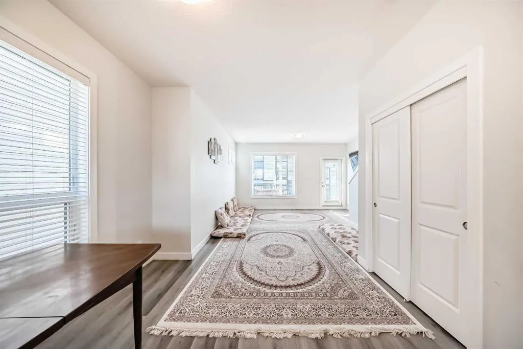 30 Evanscrest Park NW