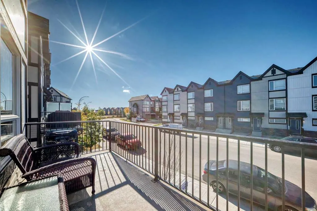 30 Evanscrest Park NW