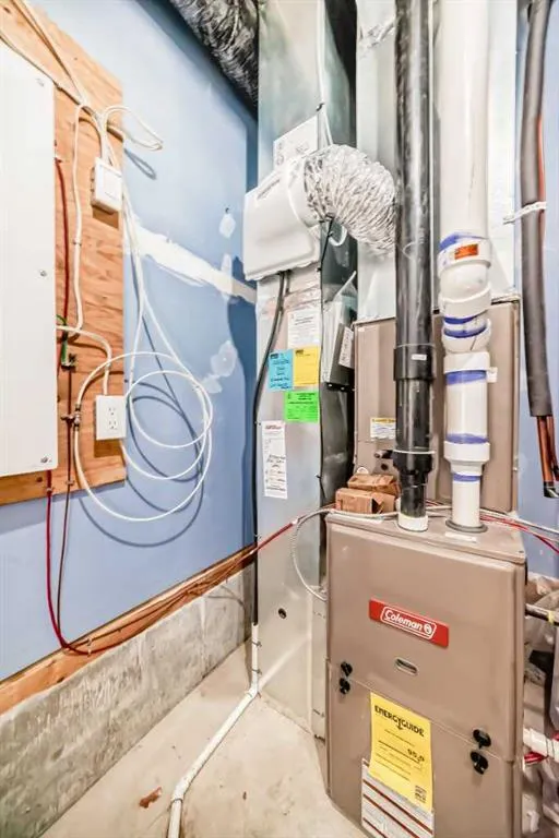 30 Evanscrest Park NW