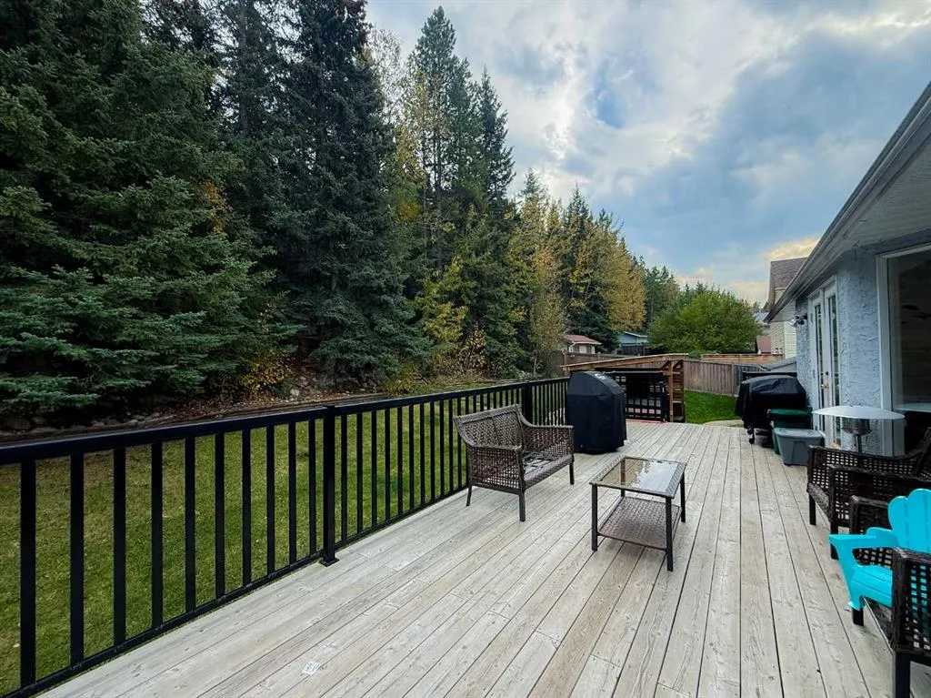 127 Sitar Crescent