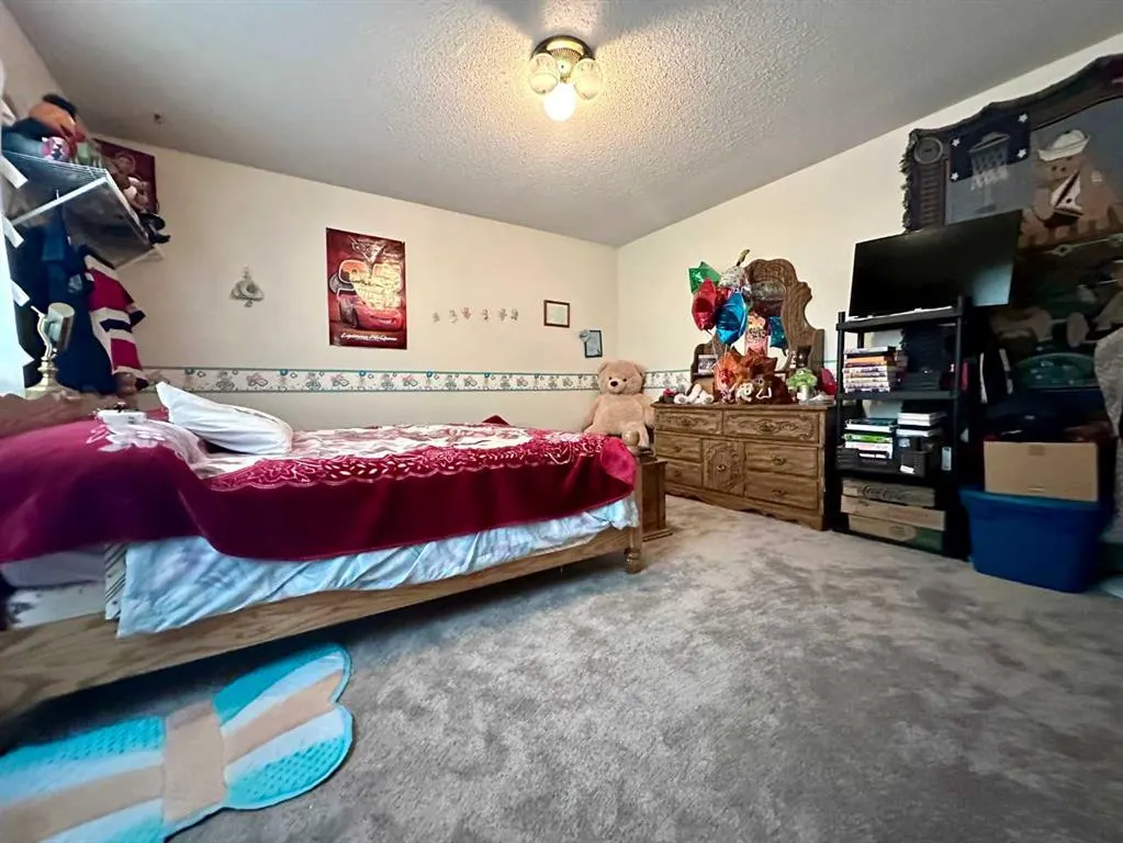 26 Tudor Court S