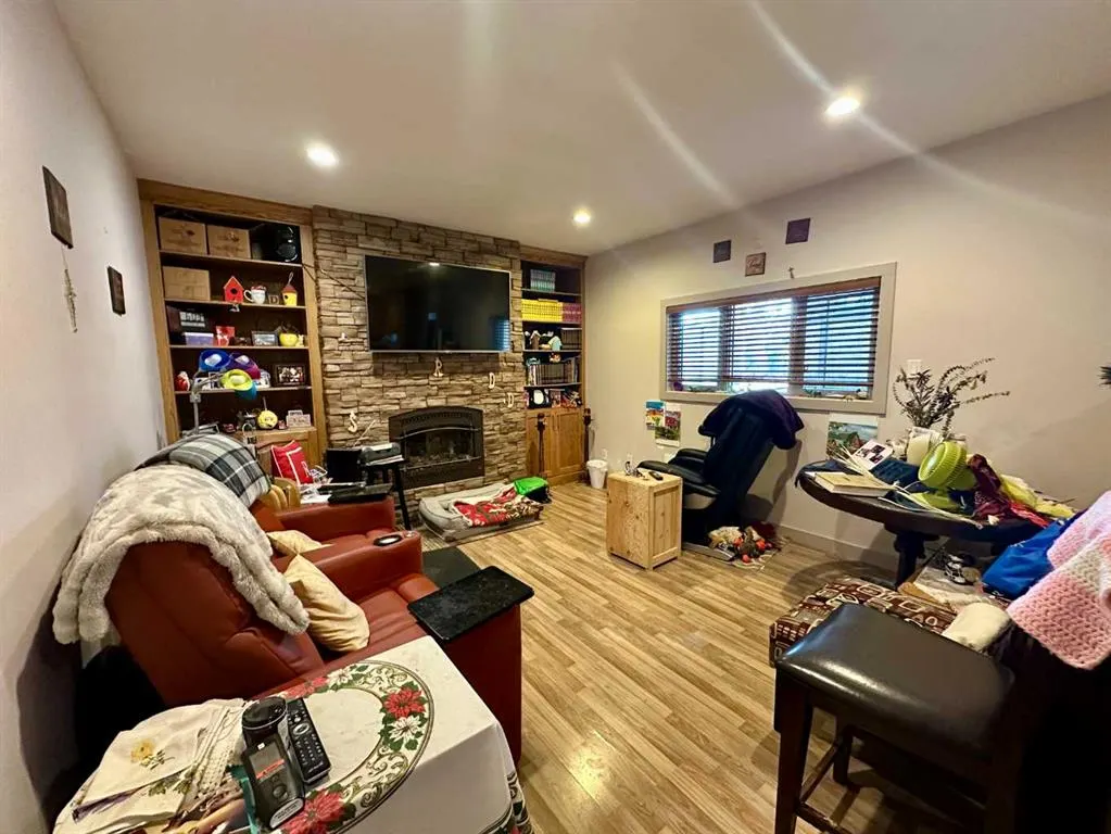 26 Tudor Court S