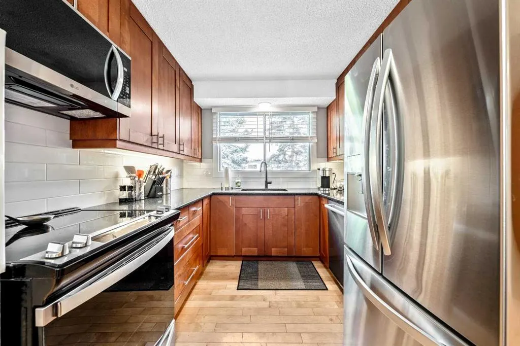 223 Brookpark Drive SW