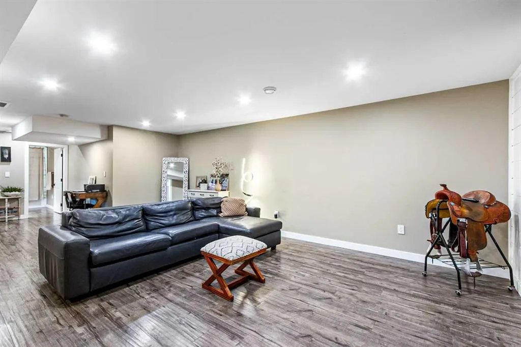 6 Mount View Close