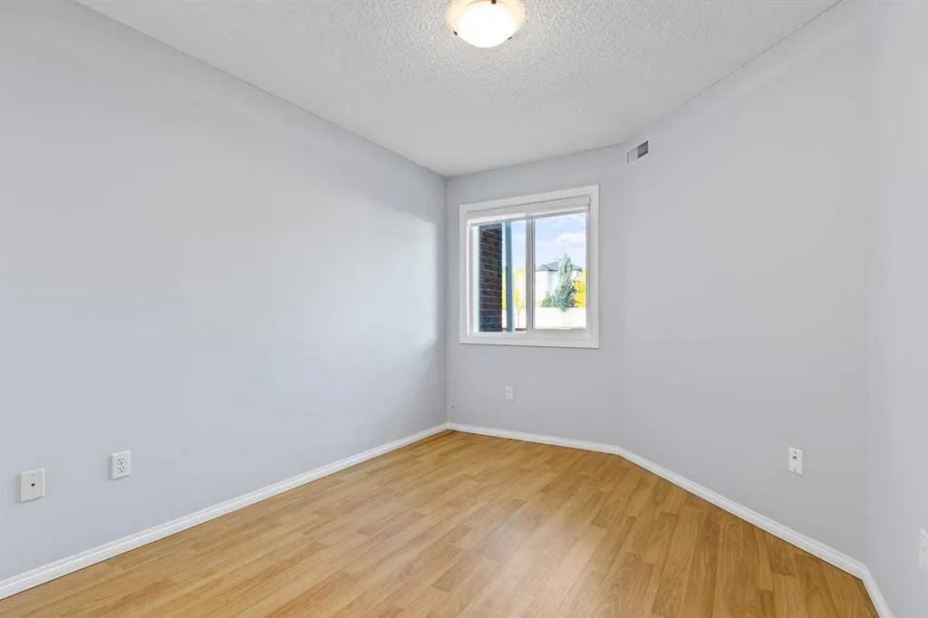 1818 Simcoe Boulevard SW, #1110