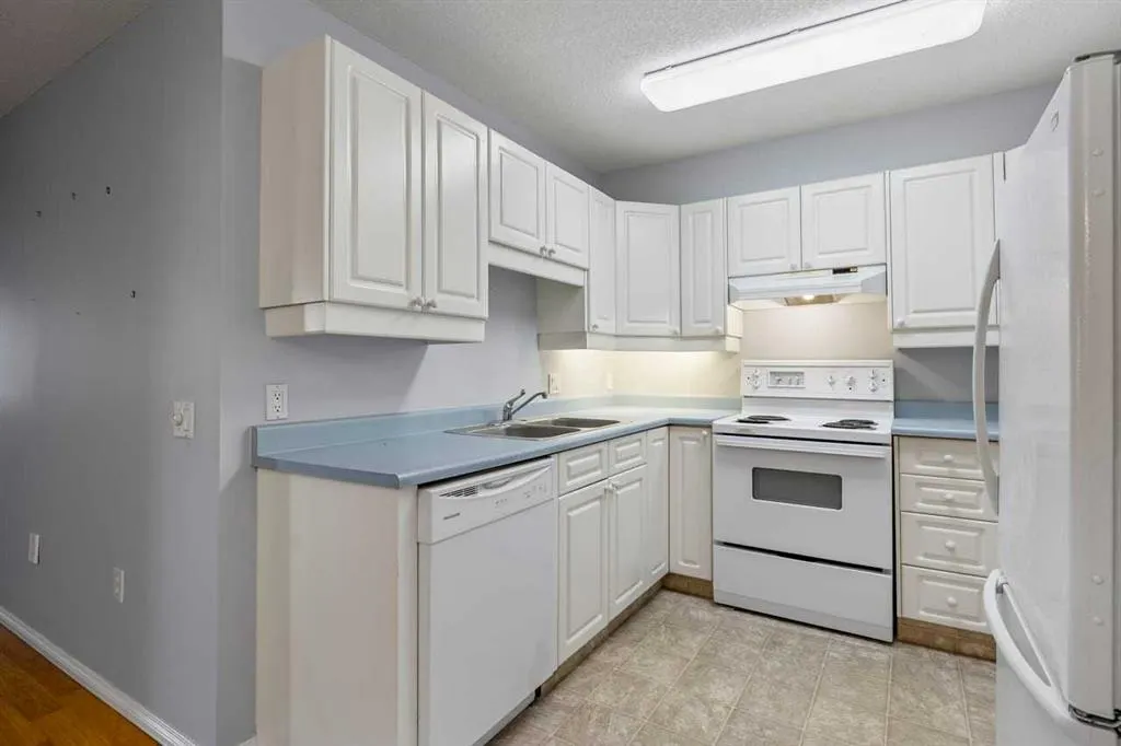 1818 Simcoe Boulevard SW, #1110