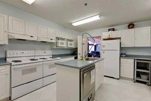 1818 Simcoe Boulevard SW, #1110