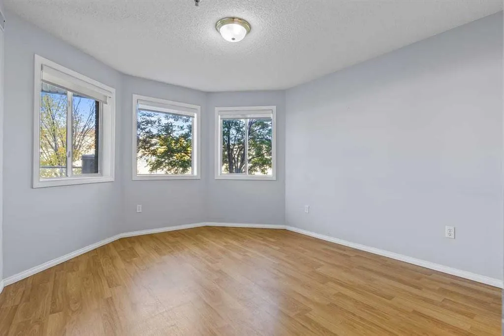 1818 Simcoe Boulevard SW, #1110