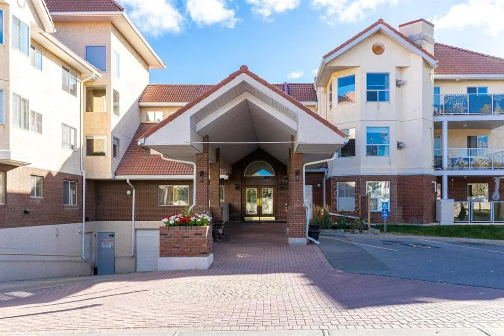 1818 Simcoe Boulevard SW, #1110