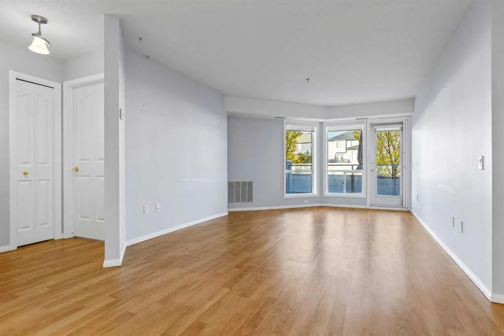 1818 Simcoe Boulevard SW, #1110